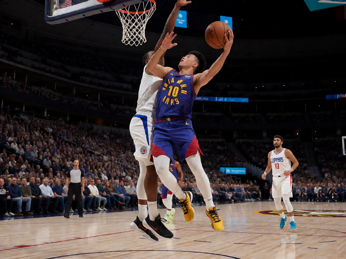 NBA比赛激烈对抗画面
